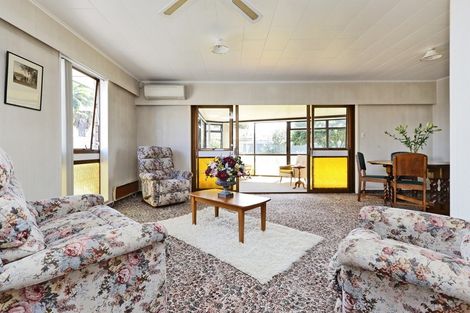 Photo of property in 3/510 Heretaunga Street East, Hastings, 4122