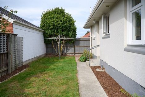 Photo of property in 192 Avonhead Road, Avonhead, Christchurch, 8042