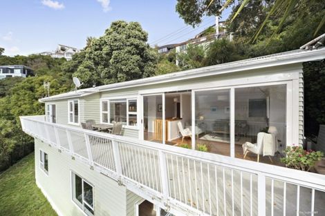 Photo of property in 33 Newport Terrace, Seatoun, Wellington, 6022