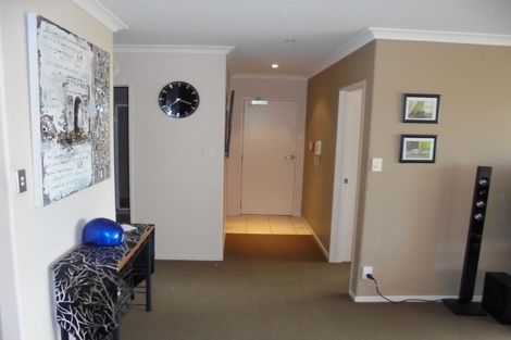 Photo of property in 23/8 Monte Cassino Place, Birkdale, Auckland, 0626