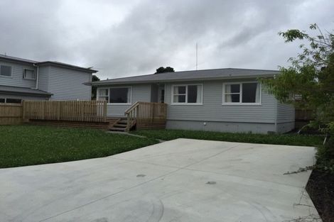 Photo of property in 10 Kaikoura Street, Henderson, Auckland, 0612