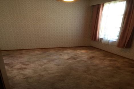 Photo of property in 63 Queens Drive, Lyall Bay, Wellington, 6022