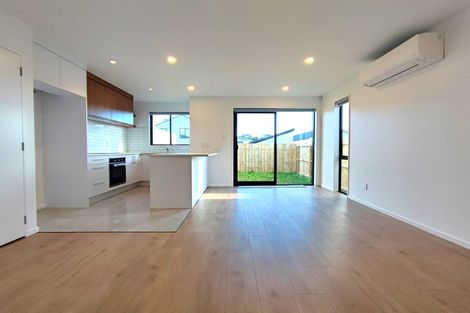 Photo of property in 21 Biokovo Street, Massey, Auckland, 0614
