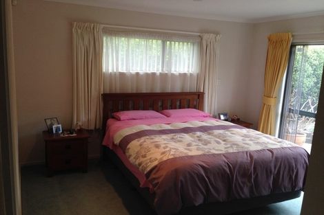 Photo of property in 71 Moyrus Crescent, East Tamaki Heights, Auckland, 2016