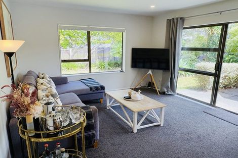 Photo of property in 23b Thorburn Avenue, Red Beach, 0932