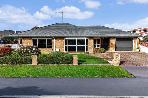 Photo of property in 41 Dalgliesh Avenue, Forest Lake, Hamilton, 3200