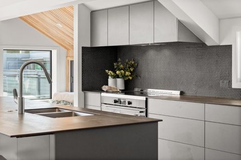 Photo of property in 56b Marine Parade, Mount Maunganui, 3116