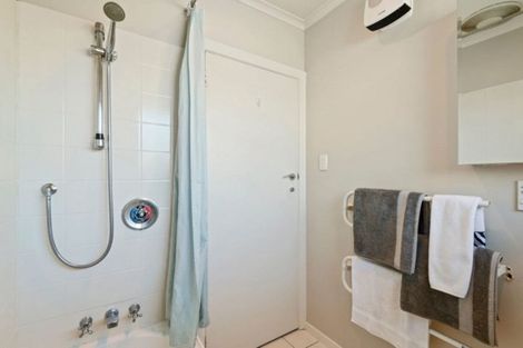 Photo of property in 8 Clipper Place, Redwood, Christchurch, 8051