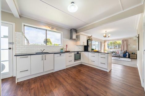 Photo of property in 6 Cruickshank Road, Clouston Park, Upper Hutt, 5018