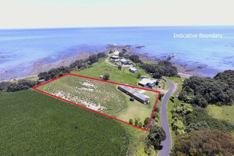 Photo of property in 26 Tawaroa Road, Waihau Bay, Te Kaha, 3199