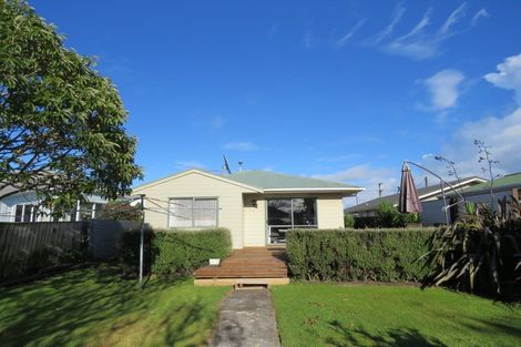 Photo of property in 29 Russell Street, Westport, 7825