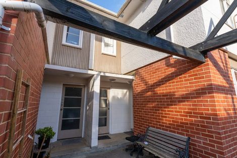 Photo of property in 32a Royal Terrace, Dunedin Central, Dunedin, 9016