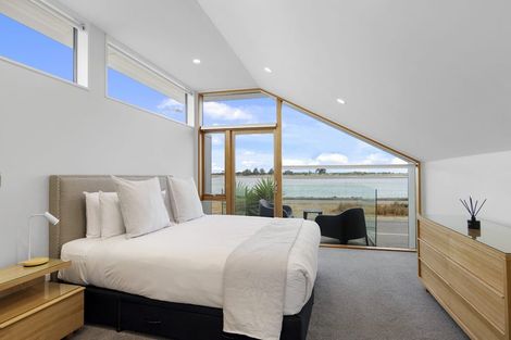 Photo of property in 1/45 Beachville Road, Redcliffs, Christchurch, 8081