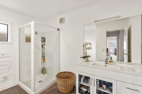 Photo of property in 55a Golf Road, Paraparaumu Beach, Paraparaumu, 5032