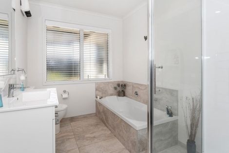 Photo of property in 17 Blanche Road, Papamoa Beach, Papamoa, 3118