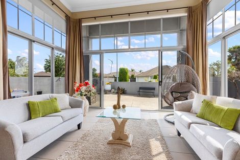 Photo of property in 1 Saratoga Court, Papamoa Beach, Papamoa, 3118