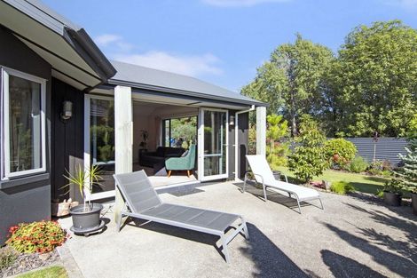 Photo of property in 16 Curtis Street, Stoke, Nelson, 7011