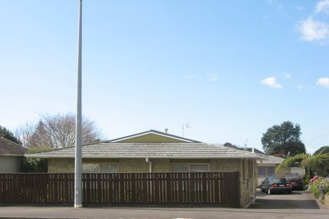 Photo of property in 1/43 Mangorei Road, Strandon, New Plymouth, 4312