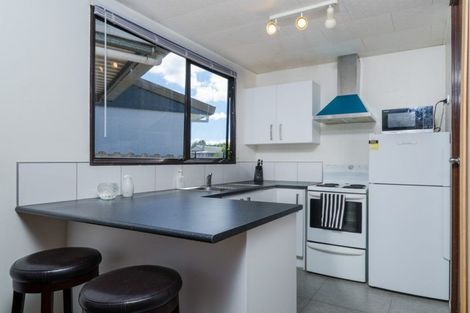 Photo of property in 3/8 Ireland Place, Ranui, Auckland, 0612