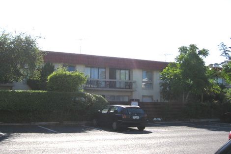 Photo of property in 2/1 Glen Road, Browns Bay, Auckland, 0630