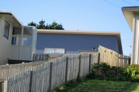 Photo of property in 5a Taupiri Crescent, Titahi Bay, Porirua, 5022