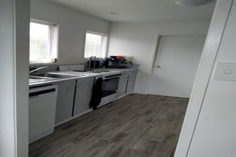 Photo of property in 10 Sabana Place, Unsworth Heights, Auckland, 0632