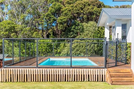 Photo of property in 23 Samwell Drive, Whitby, Porirua, 5024
