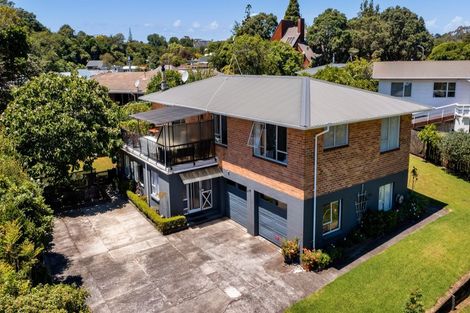 Photo of property in 39 Awanui Street, Merrilands, New Plymouth, 4312