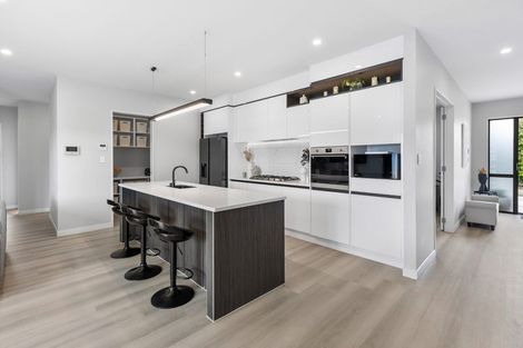 Photo of property in 202 Matua Road, Kumeu, 0810