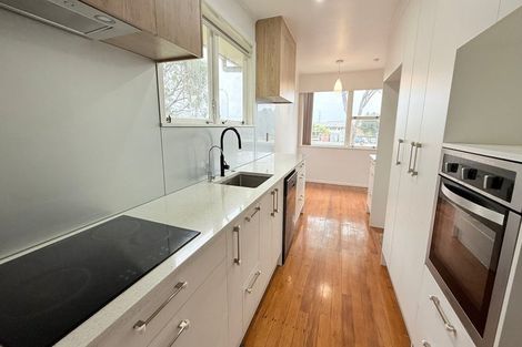 Photo of property in 140 Ti Rakau Drive, Pakuranga, Auckland, 2010