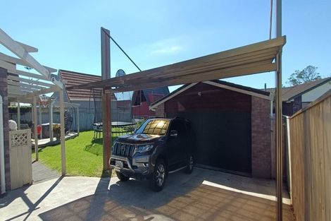 Photo of property in 58 Carnoustie Drive, Wattle Downs, Auckland, 2103