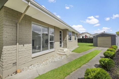 Photo of property in 17 Claymore Street, Woolston, Christchurch, 8062