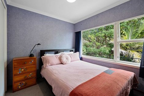 Photo of property in 329 Devon Street West, New Plymouth, 4310