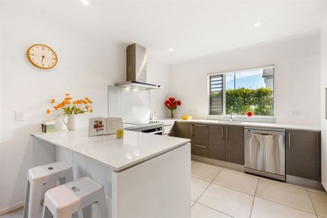 Photo of property in 20 Shelduck Way, Hobsonville, Auckland, 0616