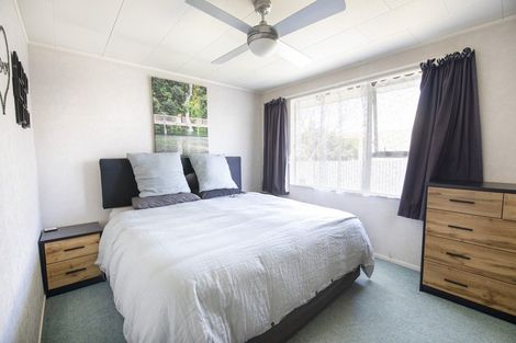 Photo of property in 2 Perry Crescent, Greenmeadows, Napier, 4112