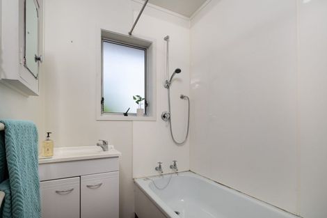 Photo of property in 12 Jenelin Road, Glendene, Auckland, 0602