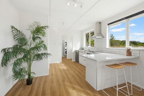 Photo of property in 135 Muri Road, Pukerua Bay, 5026