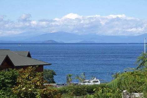 Photo of property in 12 Huia Street, Taupo, 3330