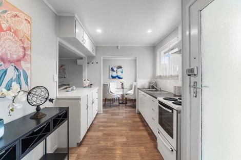 Photo of property in 1/18 Matipo Road, Te Atatu Peninsula, Auckland, 0610