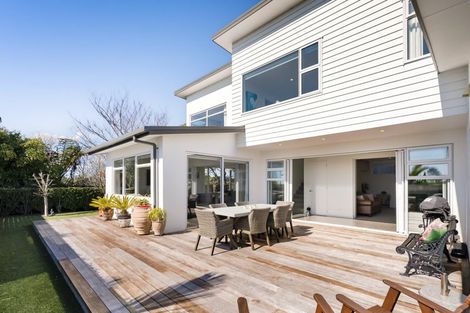 Photo of property in 321b Mangorei Road, Merrilands, New Plymouth, 4312