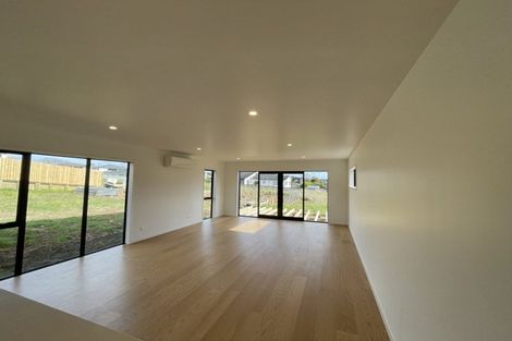 Photo of property in 25 Paihere Street, Huapai, 0810