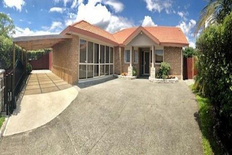 Photo of property in 3 Newinn Crescent, East Tamaki Heights, Auckland, 2016