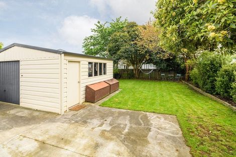Photo of property in 25 Edgeware Road, Palmerston North, 4410
