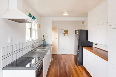 Photo of property in 10 Forth Terrace, Roslyn, Palmerston North, 4414