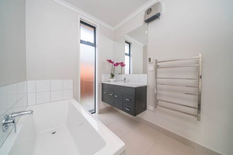 Photo of property in 21 Meyer Crescent, Halswell, Christchurch, 8025