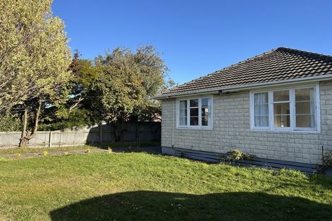 Photo of property in 21 Bateman Avenue, Bryndwr, Christchurch, 8053