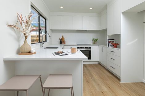 Photo of property in 112c Roberts Road, Te Atatu South, Auckland, 0610