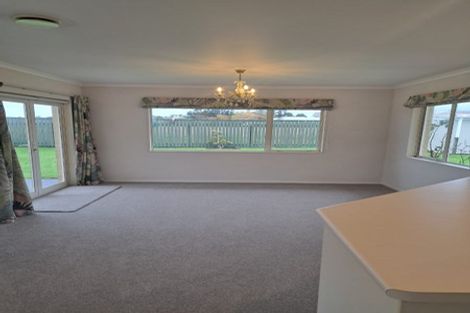 Photo of property in 9 Towai Street, Inglewood, 4330