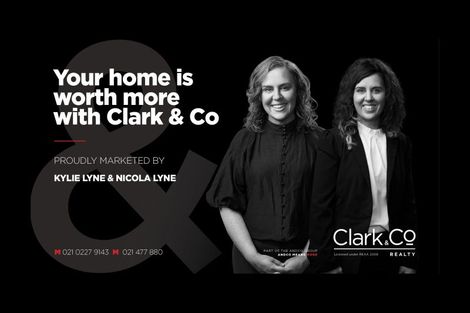 Photo of property in 36a Molyneux Close, Whitby, Porirua, 5024