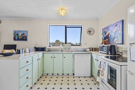 Photo of property in 24a Kenmore Street, Westown, New Plymouth, 4310